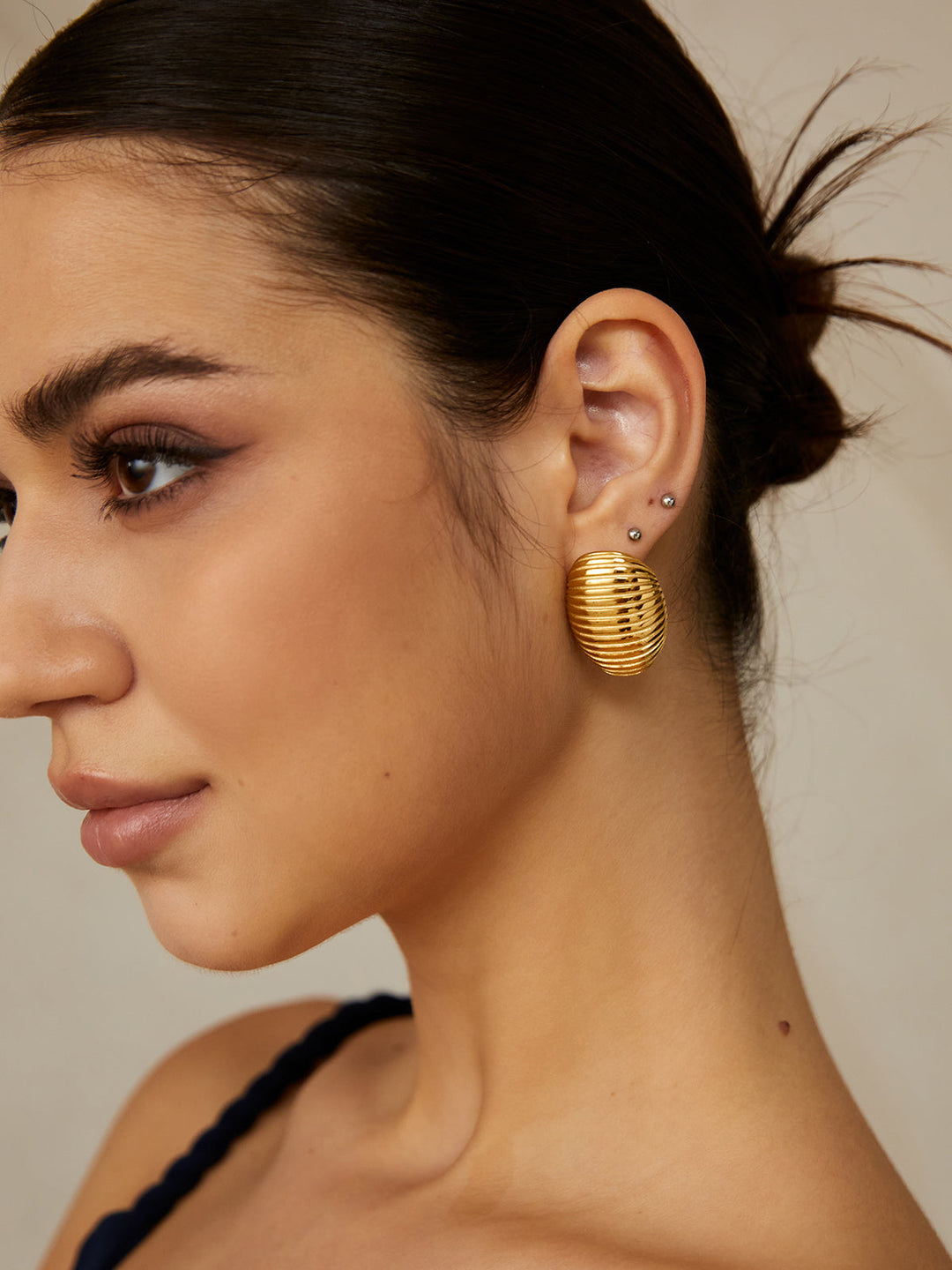 Boucles d'oreilles créoles côtelées dorées