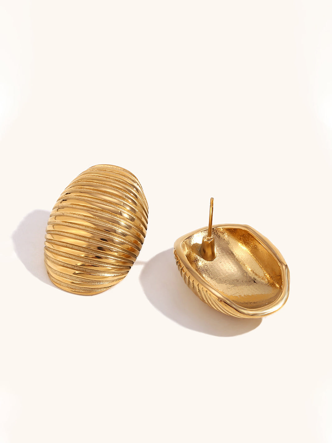 Boucles d'oreilles créoles côtelées dorées