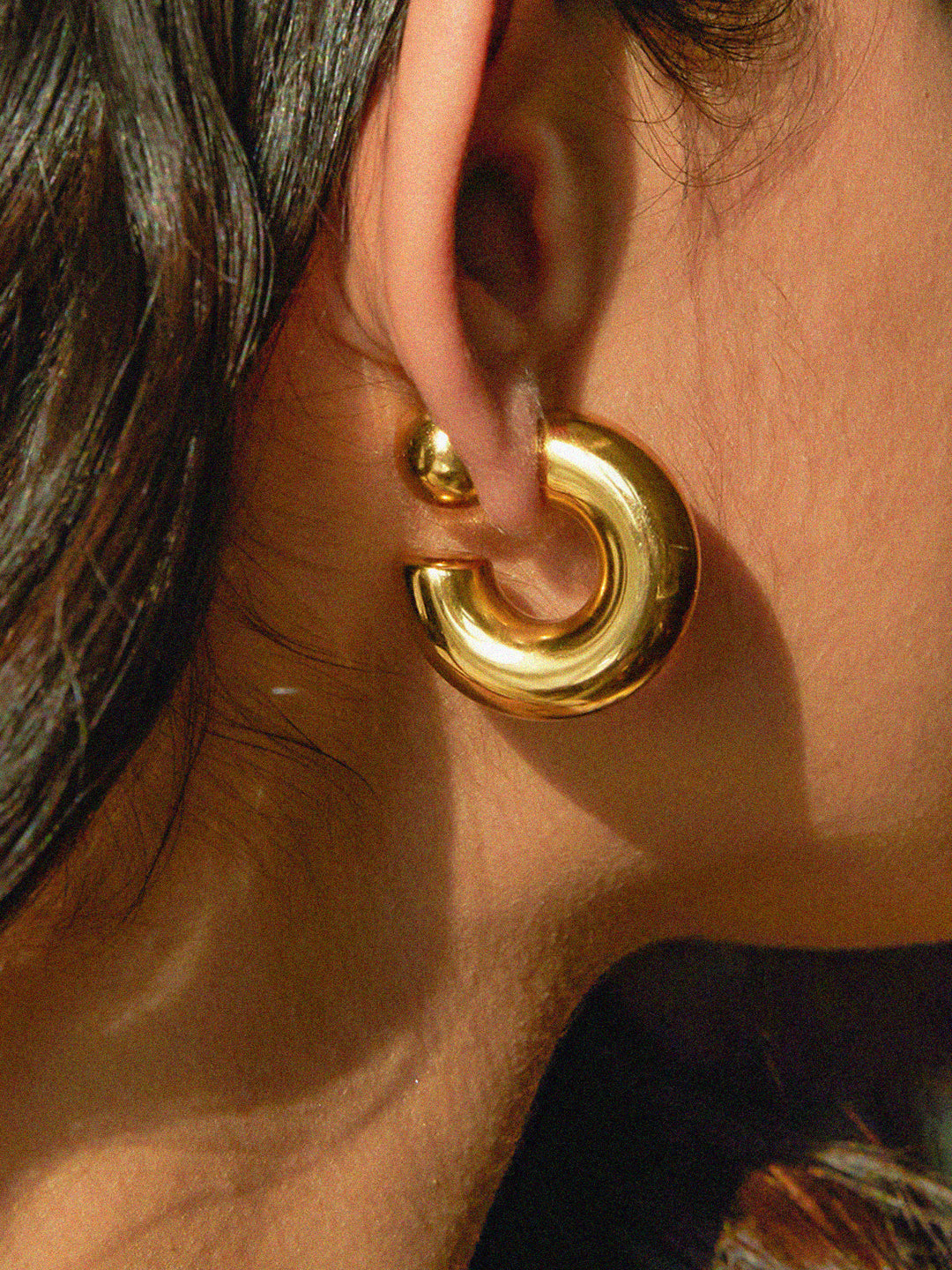 Boucles d'oreilles élégantes en forme de C