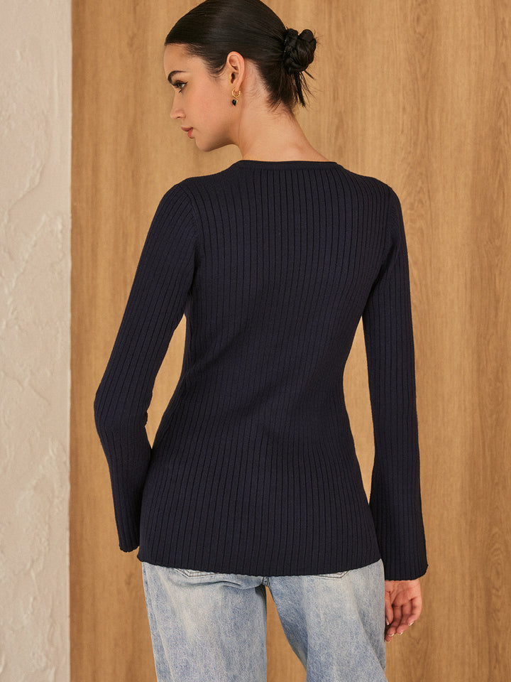 Haut en tricot fendu à boutons dorés