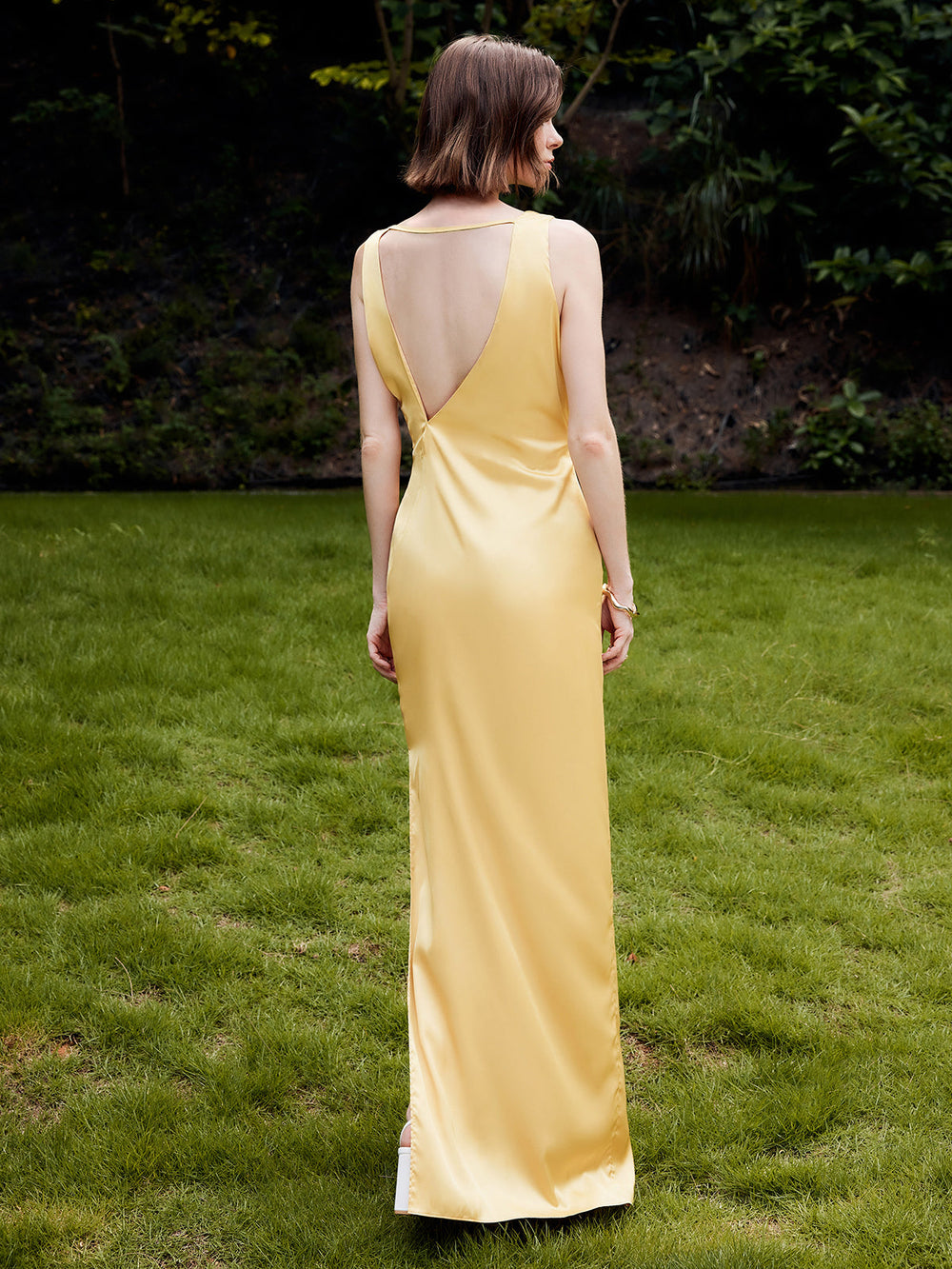 Robe Longue Dos Nu Asymétrique à Volants