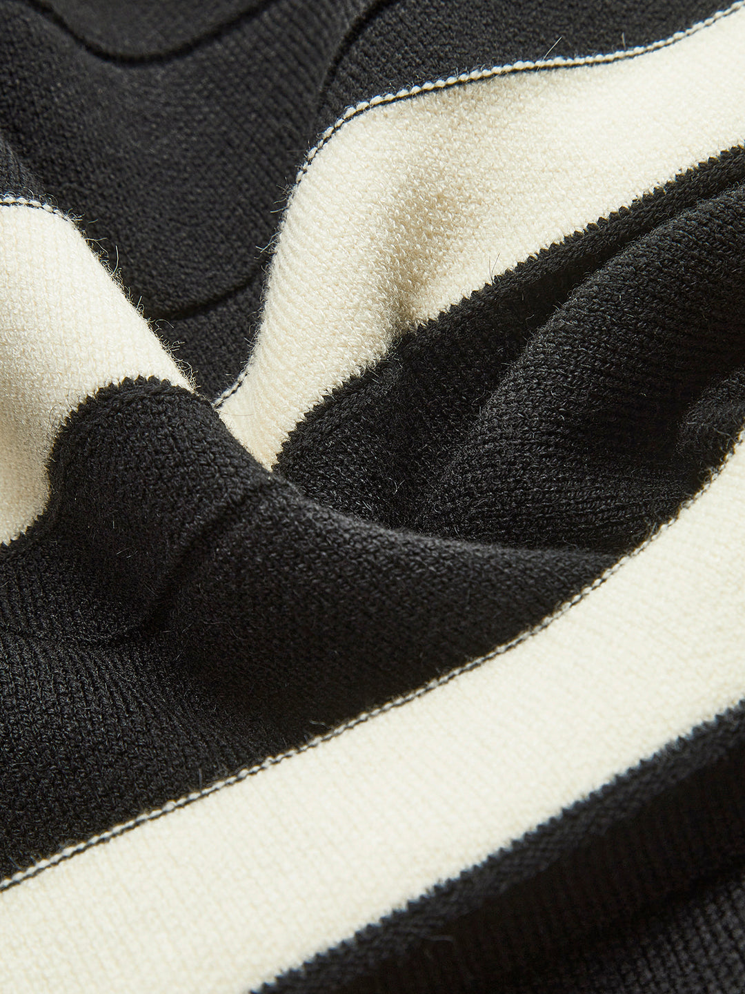 Jupe mi-longue en tricot colorblock