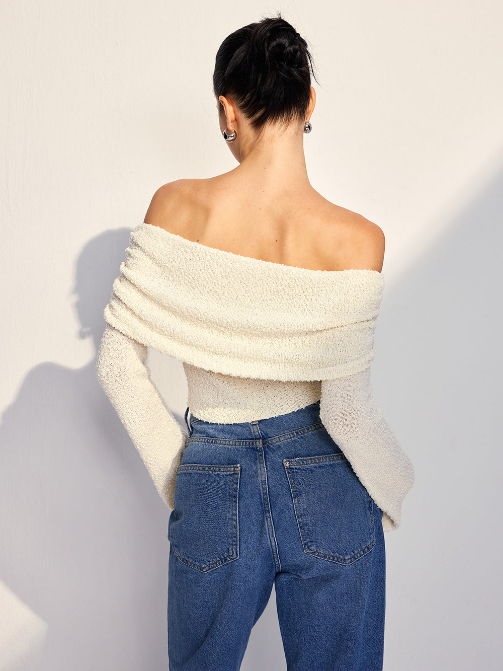 Haut en tricot uni à épaules dénudées