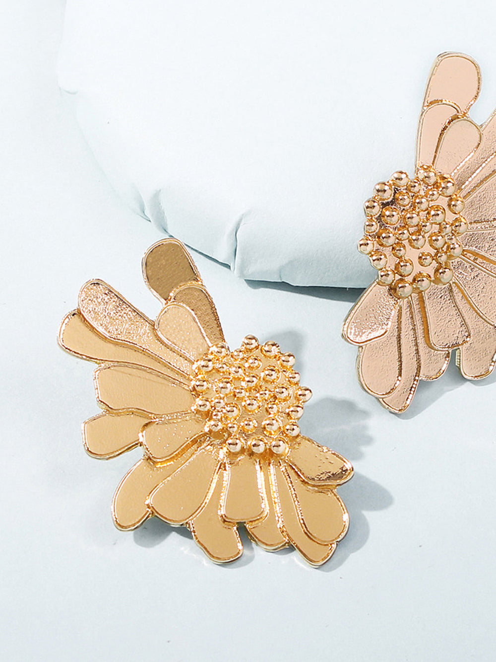 Boucles d'oreilles Fleur en Alliage Rétro
