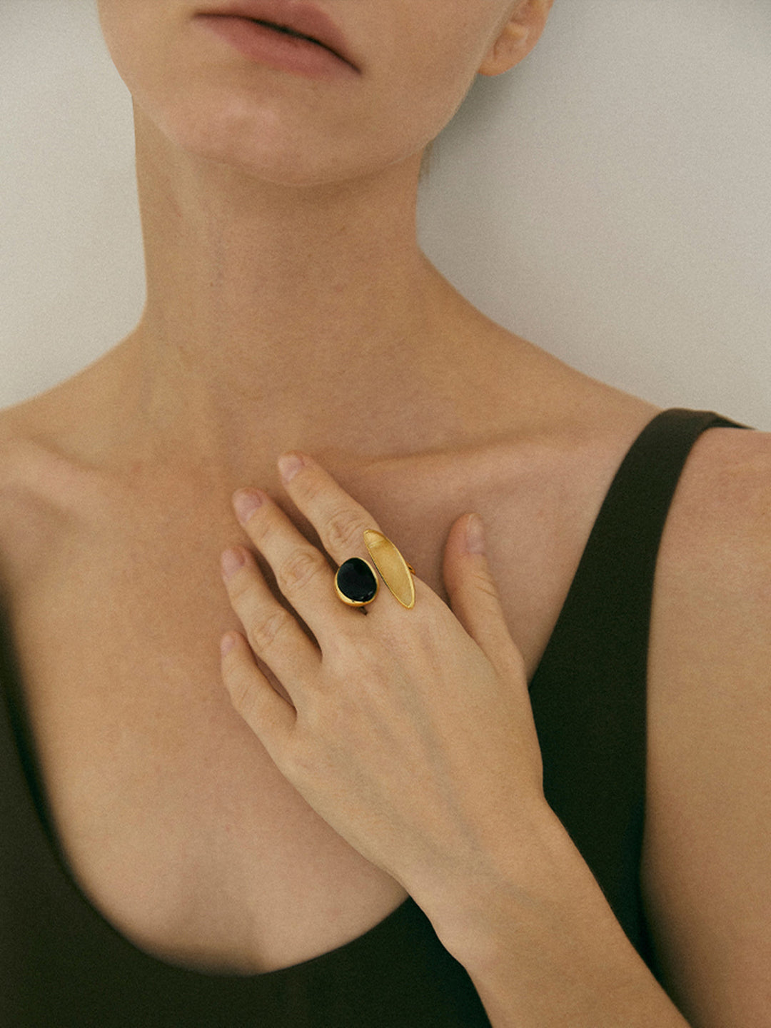 Bague Onyx Noir & Cristal Jaune