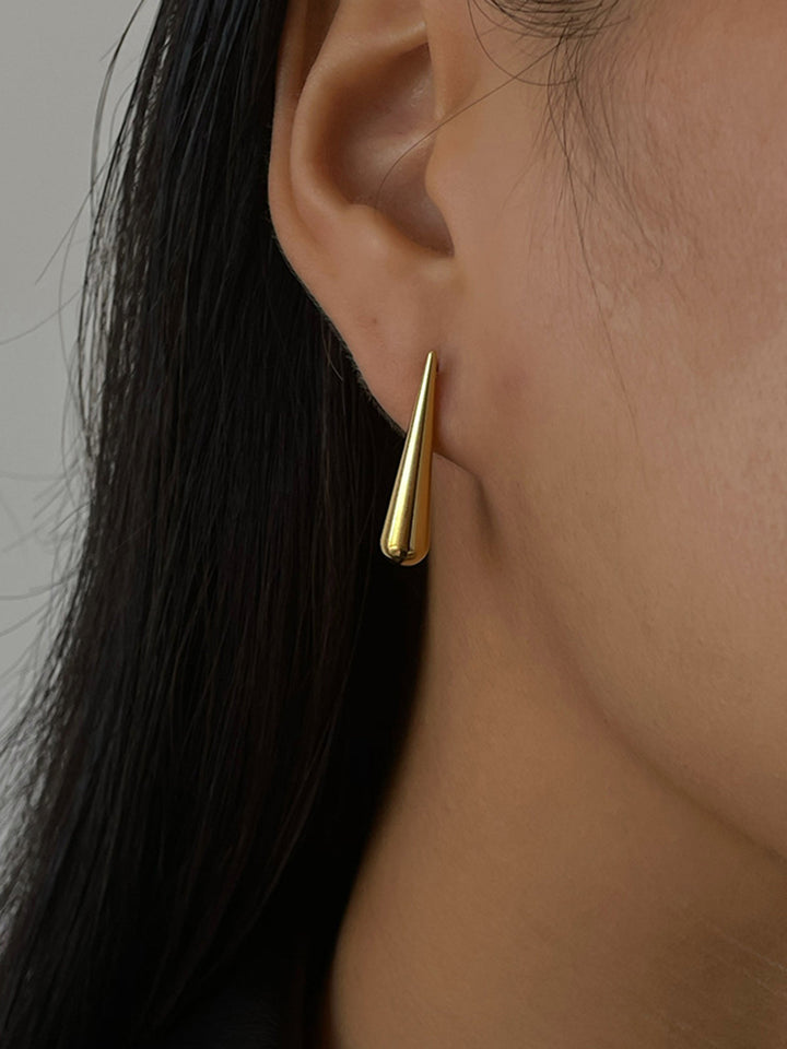 Boucles d'oreilles asymétriques en forme de goutte d'eau dorée