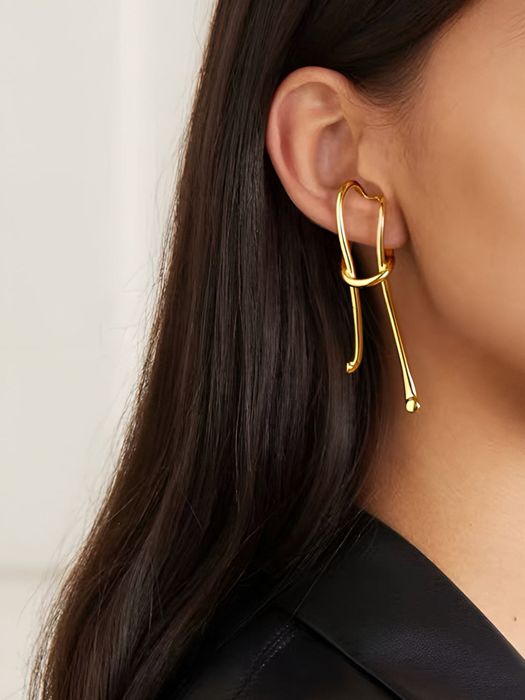Boucles d'oreilles longues rétro exagérées