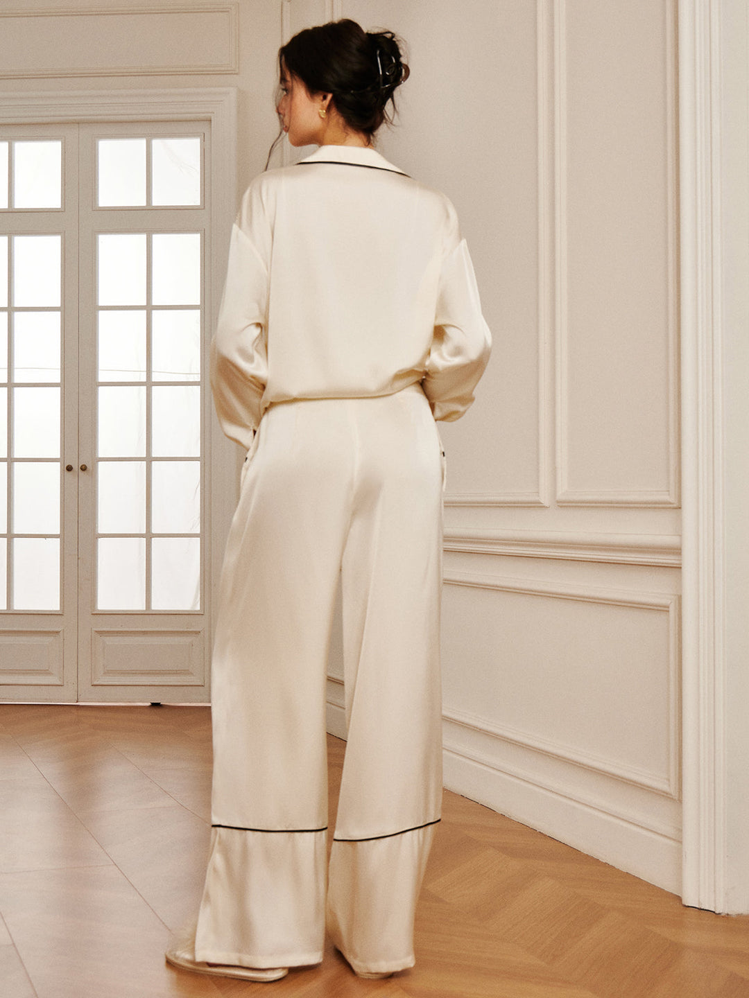 Pantalon Large Satiné à Passepoil