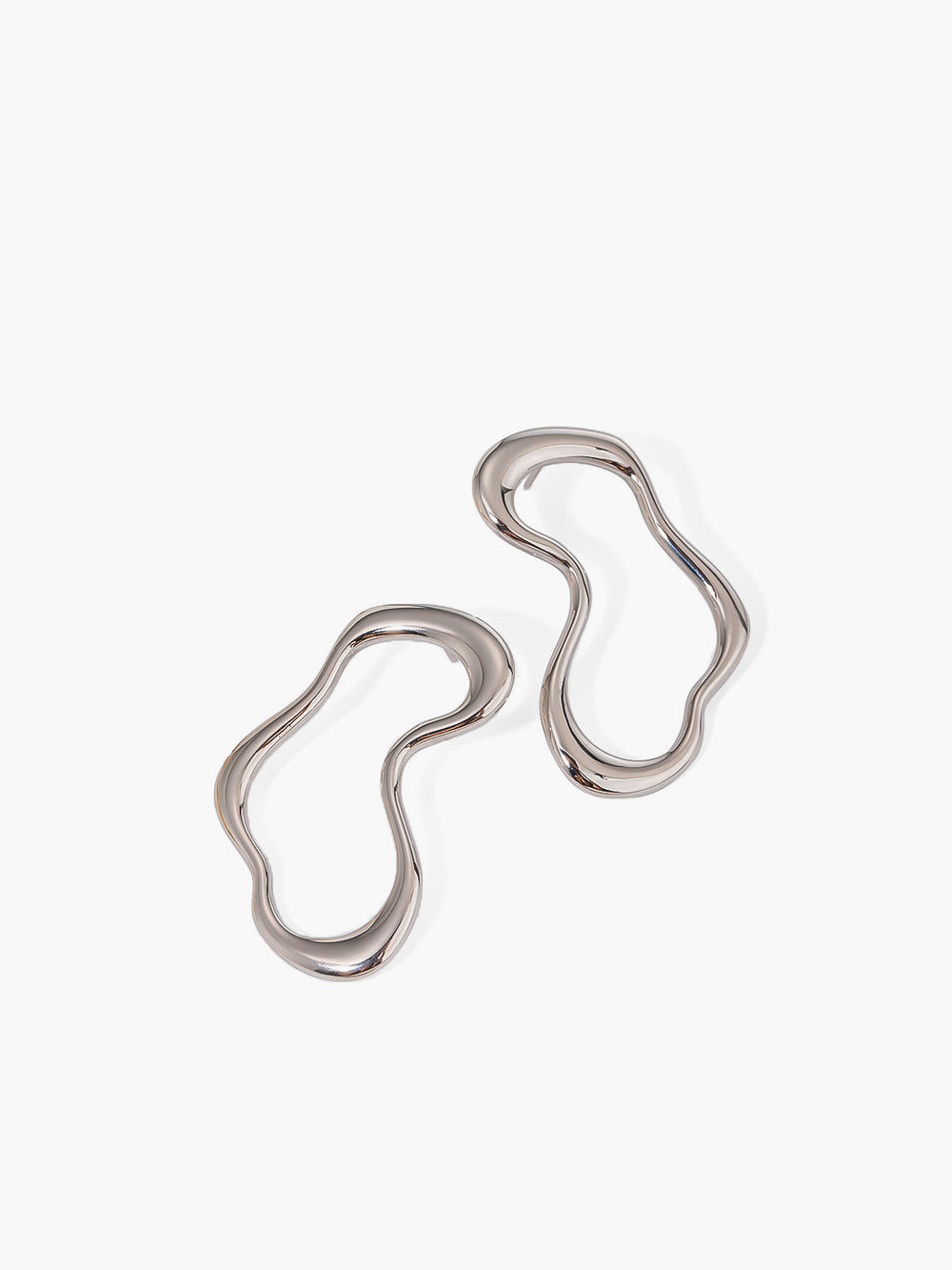 Boucles d'oreilles irrégulières en métal avec clous