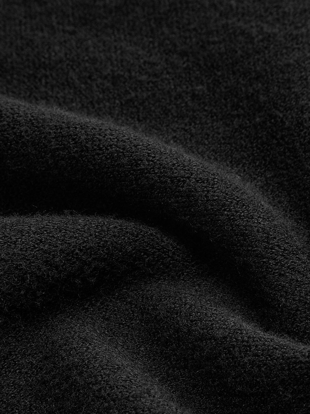 Robe pull à col roulé avec ceinture et boutons