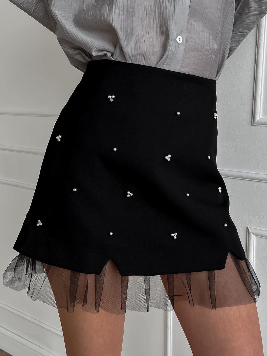 Jupe patineuse en tulle brodé