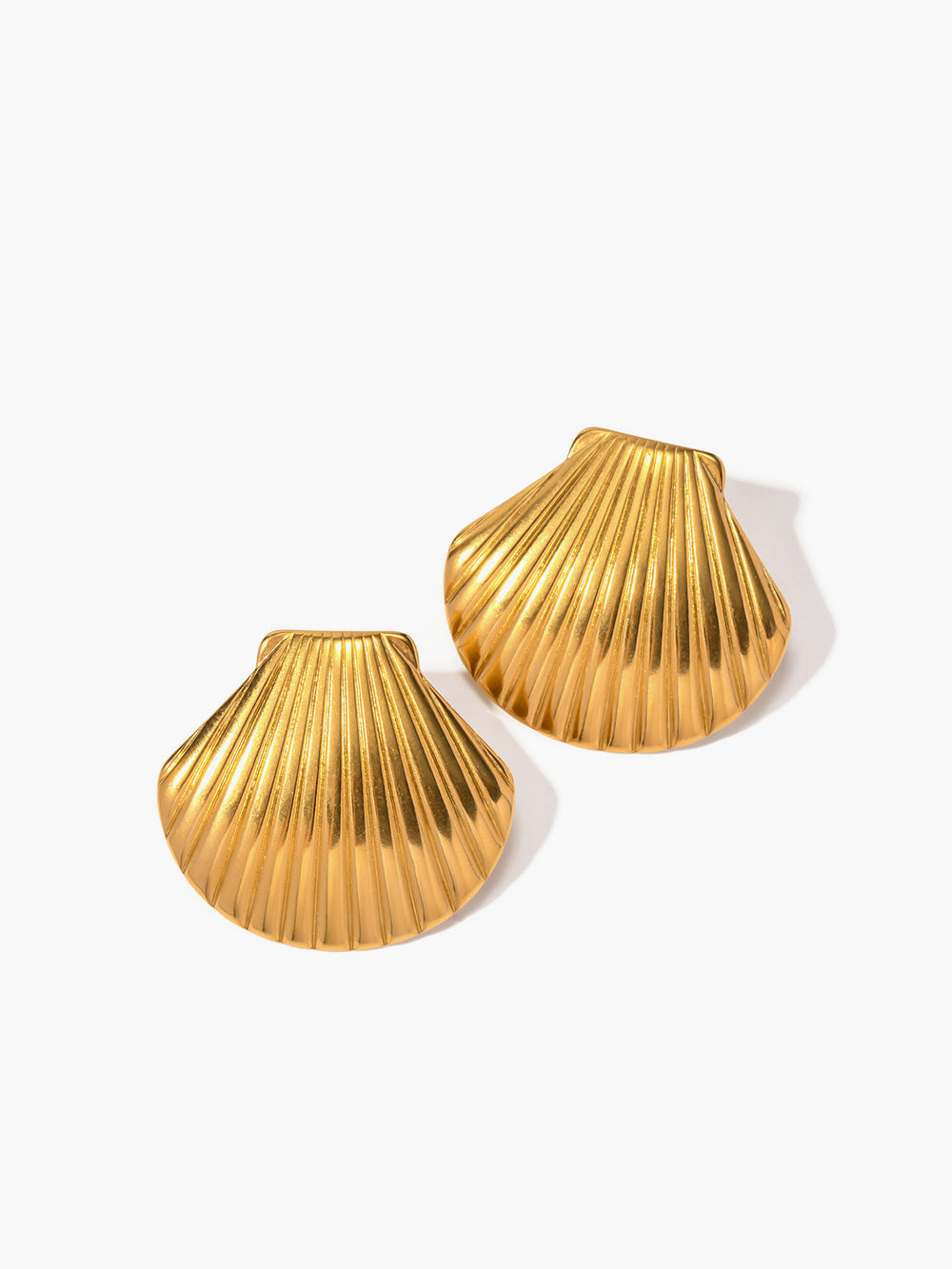 Boucles d'oreilles à clous Coquillage Doré