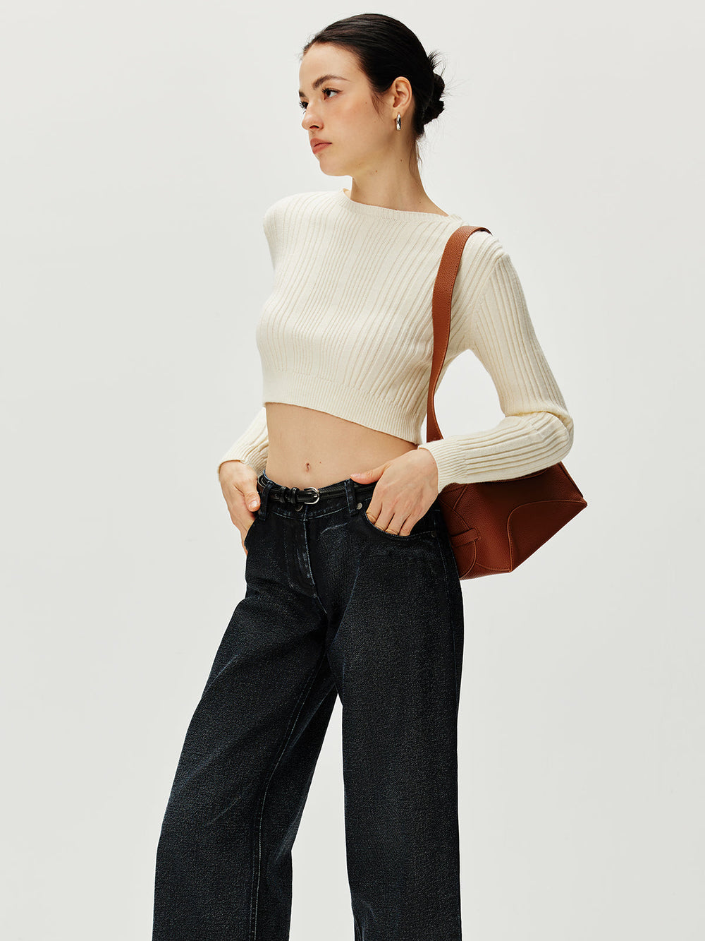 Cardigan en maille à nouer avec découpe