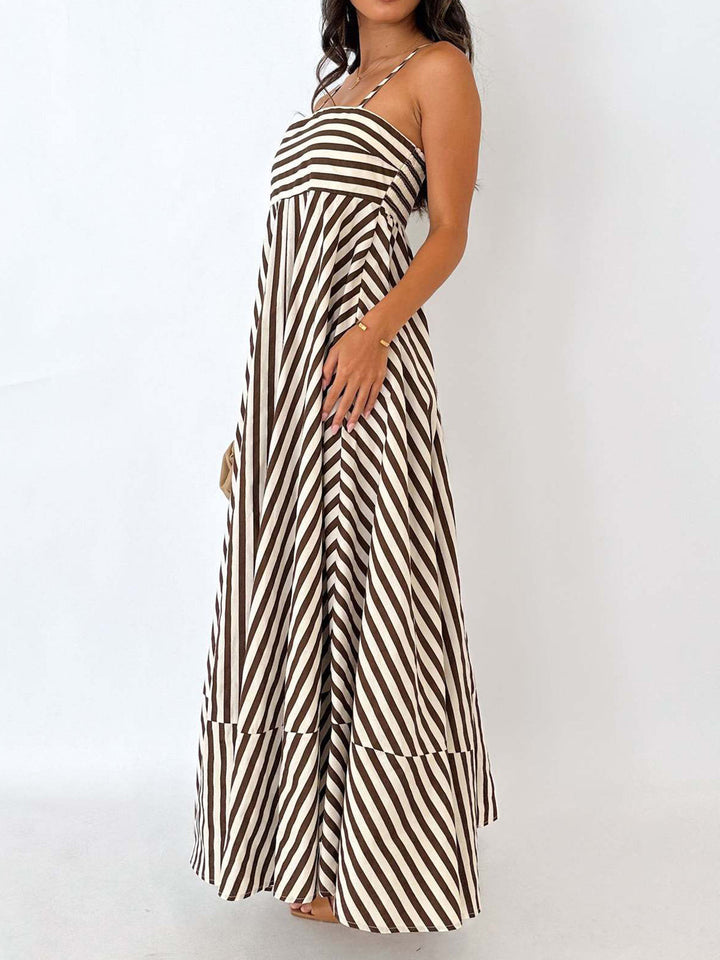Robe longue évasée à bretelles rayées