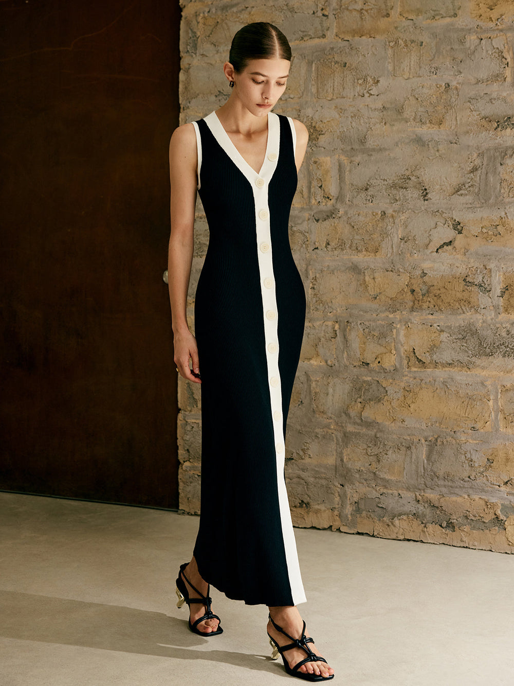 Robe Pull Col Contrast Boutonnée