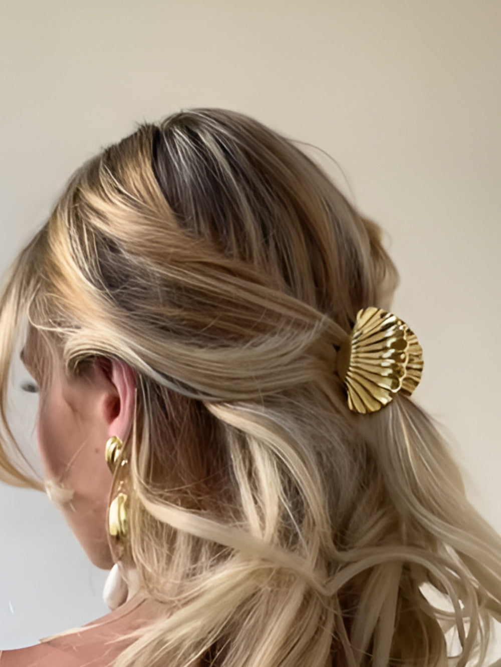 Pince à Cheveux Coquillage Doré