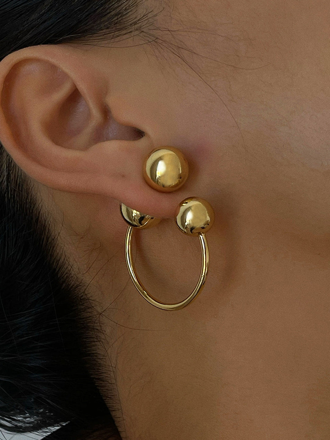 Boucles d'oreilles créoles boule dorées