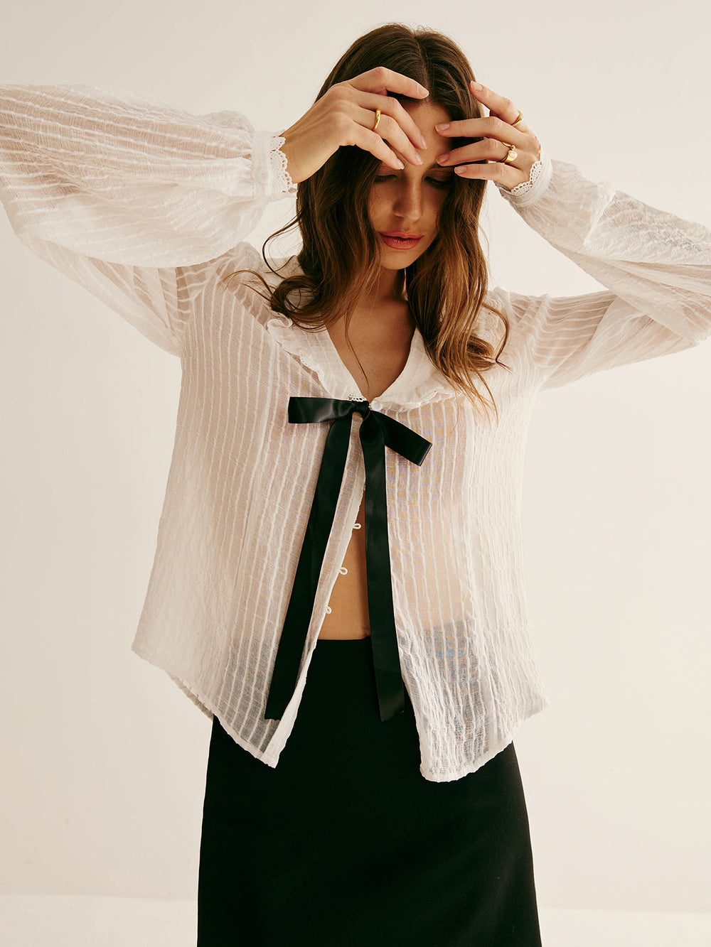 Chemise Semi-Transparente à Rayures "Ruffle Neck"
