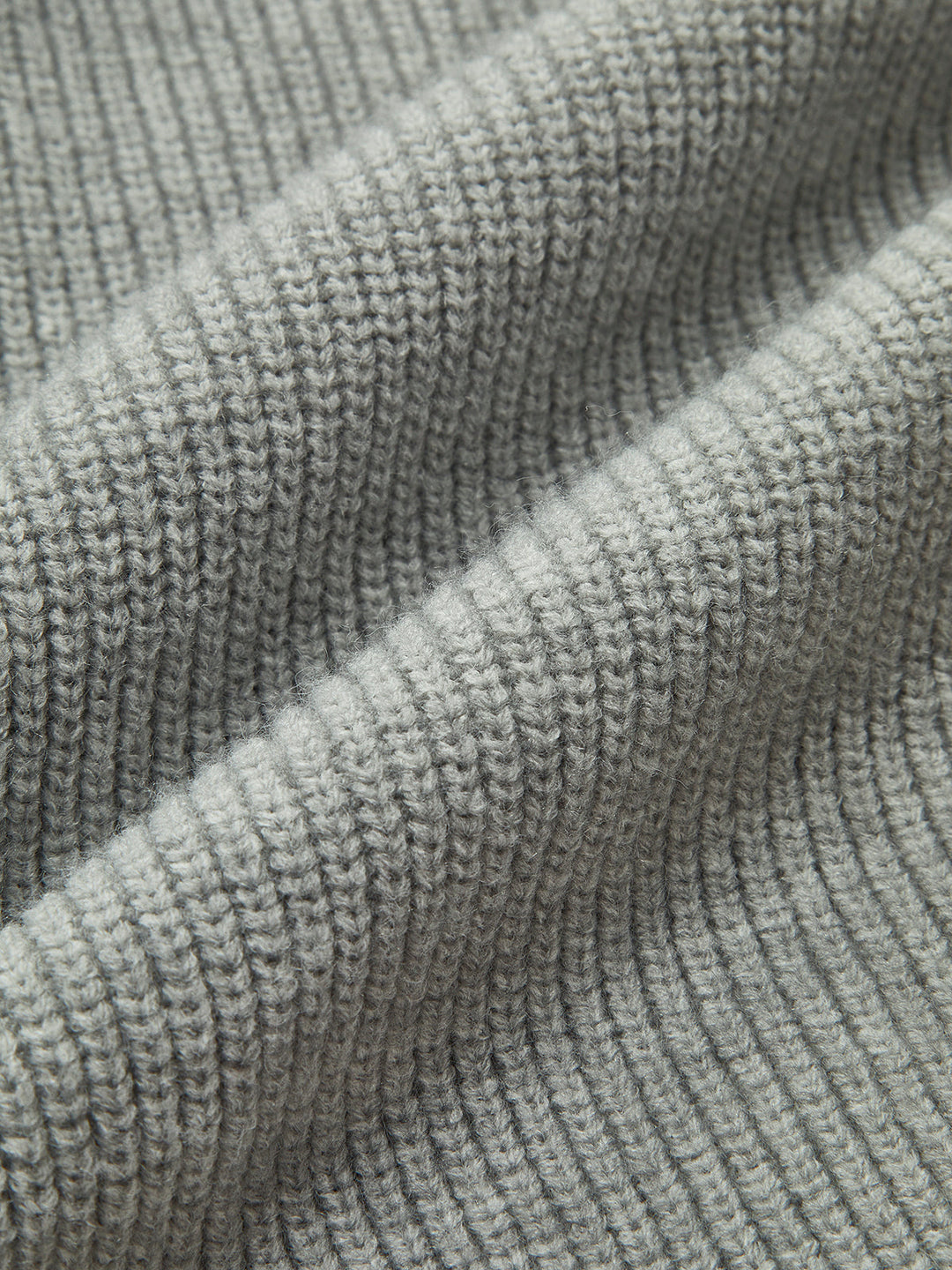 Pull à Boutons Criss Cross