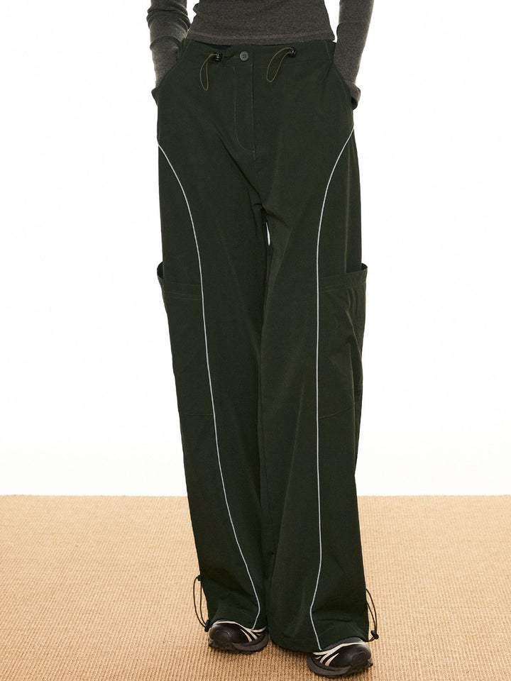 Pantalons à cordon de serrage avec passepoil contrasté
