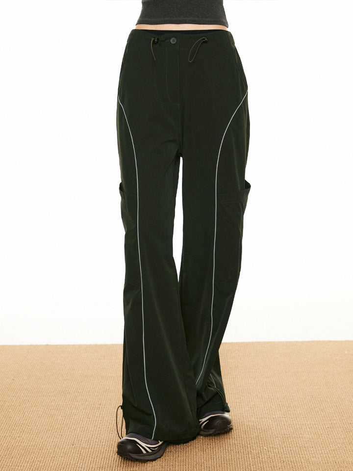 Pantalons à cordon de serrage avec passepoil contrasté