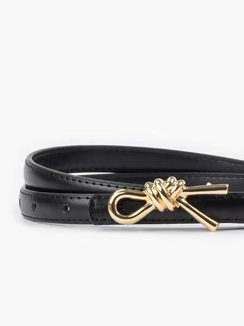 Ceinture fine à boucle nouée