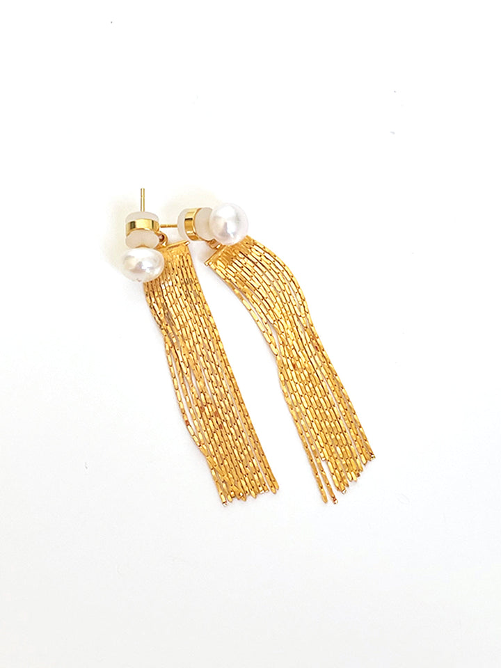 Boucles d'oreilles perles à pompon doré