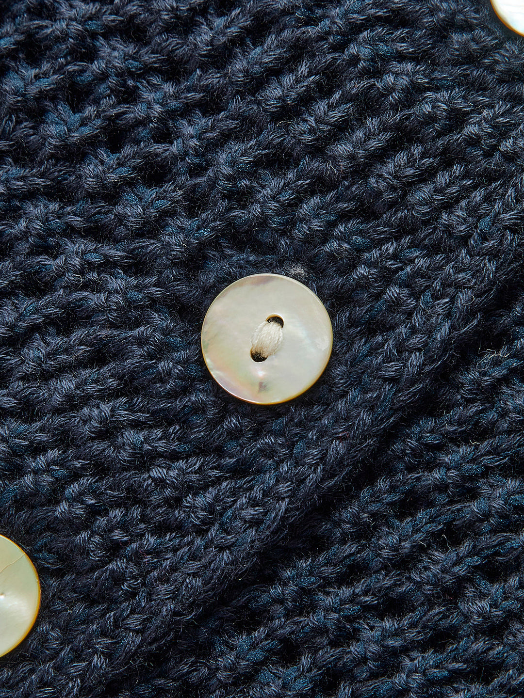 Haut en tricot à poitrine asymétrique