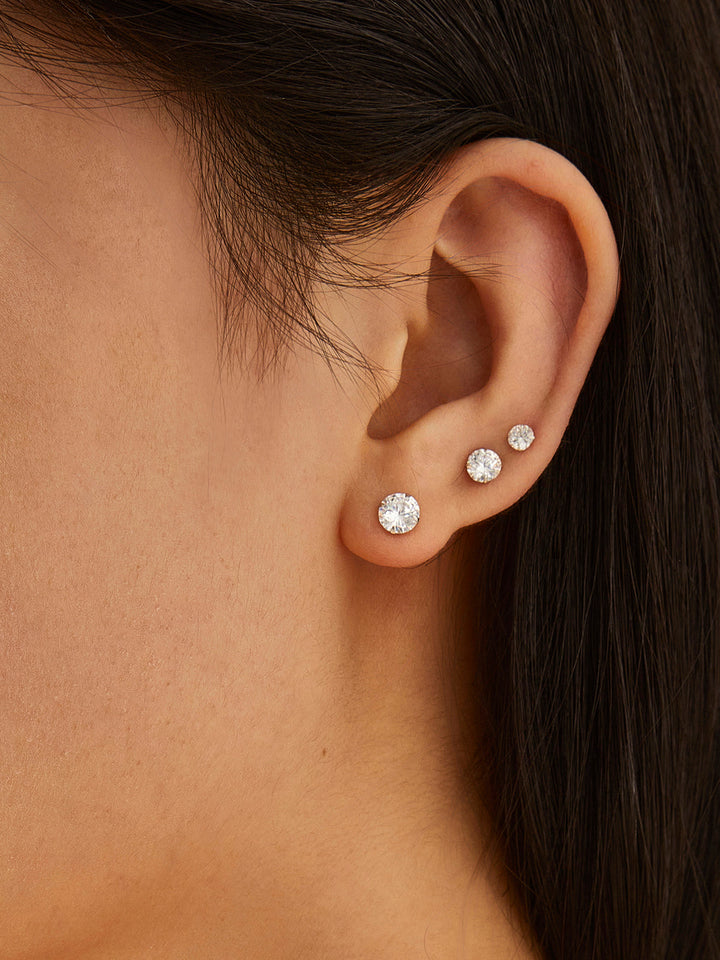 Ensemble de Boucles d'Oreilles Clous en Zircon Scintillant