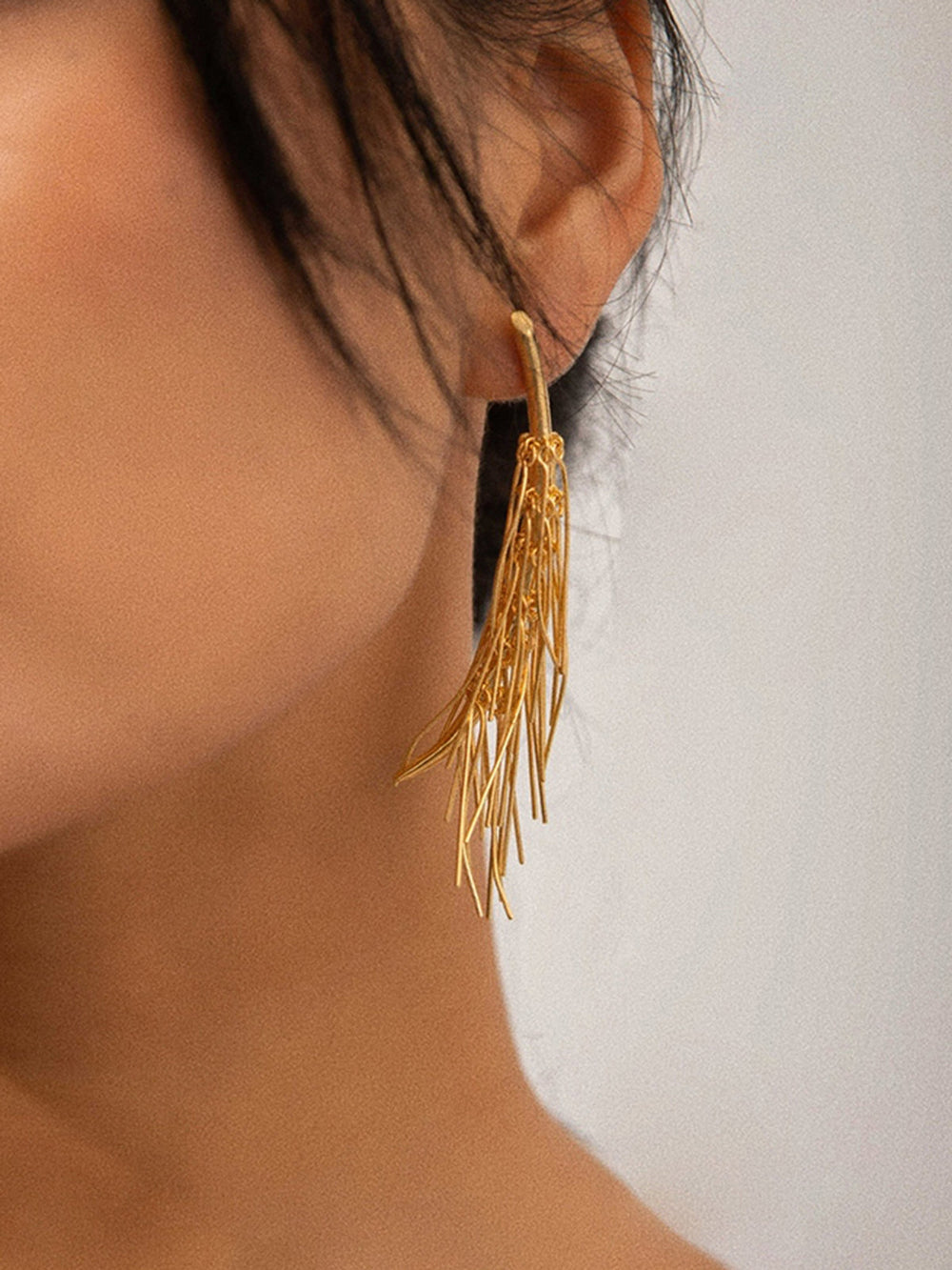 Boucles d'oreilles puces à pampilles dorées
