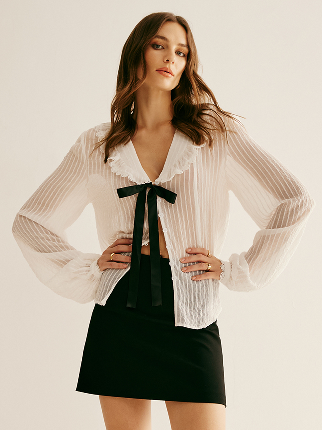 Chemise Semi-Transparente à Rayures "Ruffle Neck"