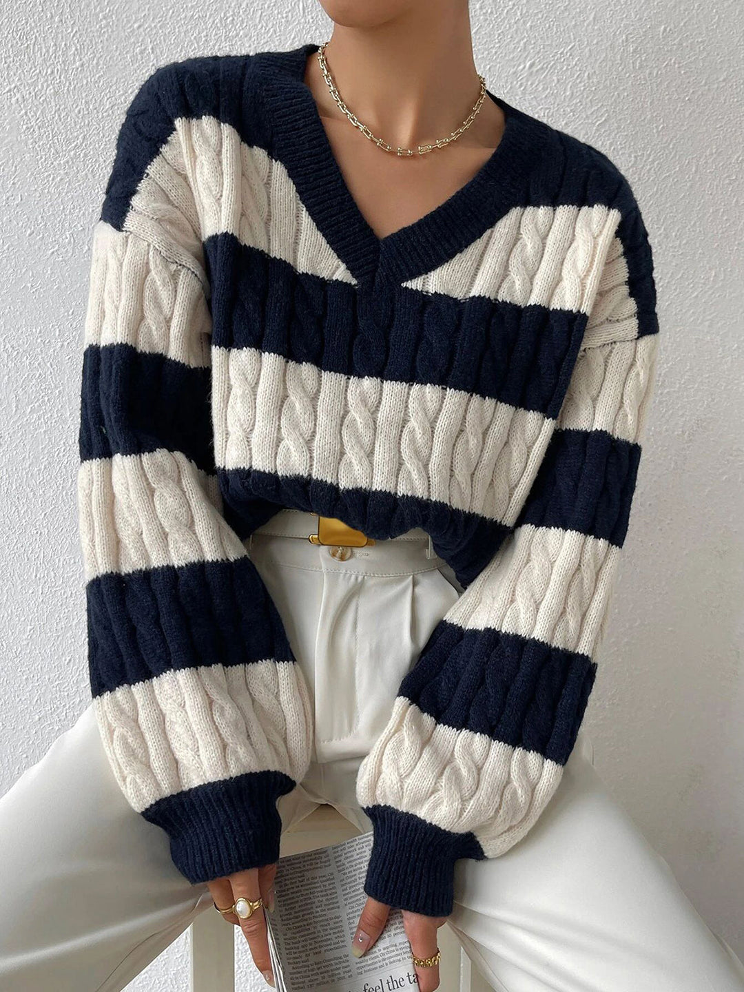 Pull Col V Rayé en Tricot