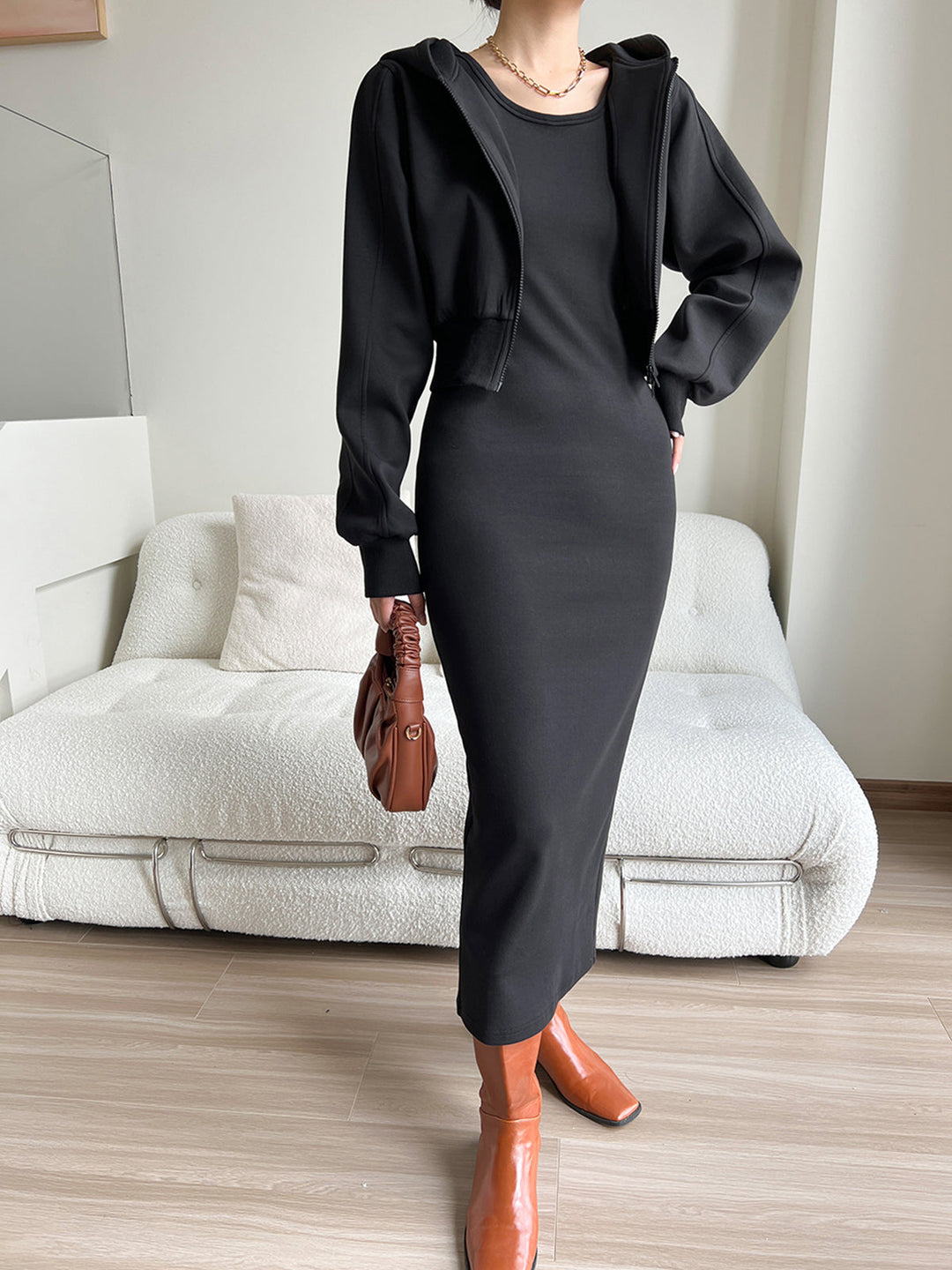 Robe Longue Asymétrique à Col Rond et Fente
