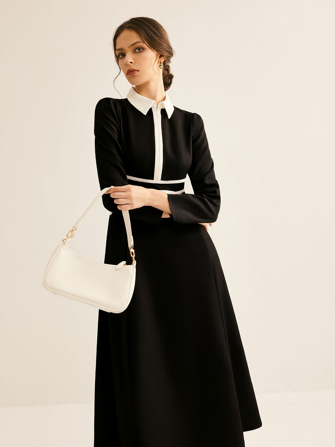 Robe à revers à manches longues et passepoil contrasté
