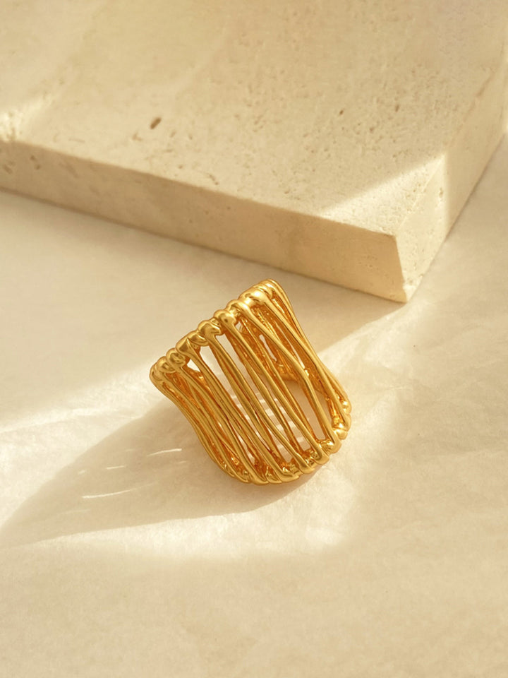 Bague Ouverte Dorée Forme C