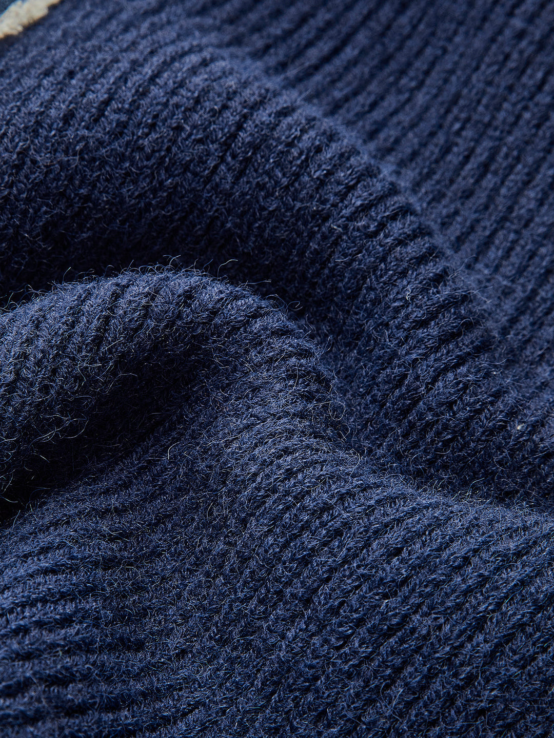 Haut en tricot à revers extensible avec boutonnage devant