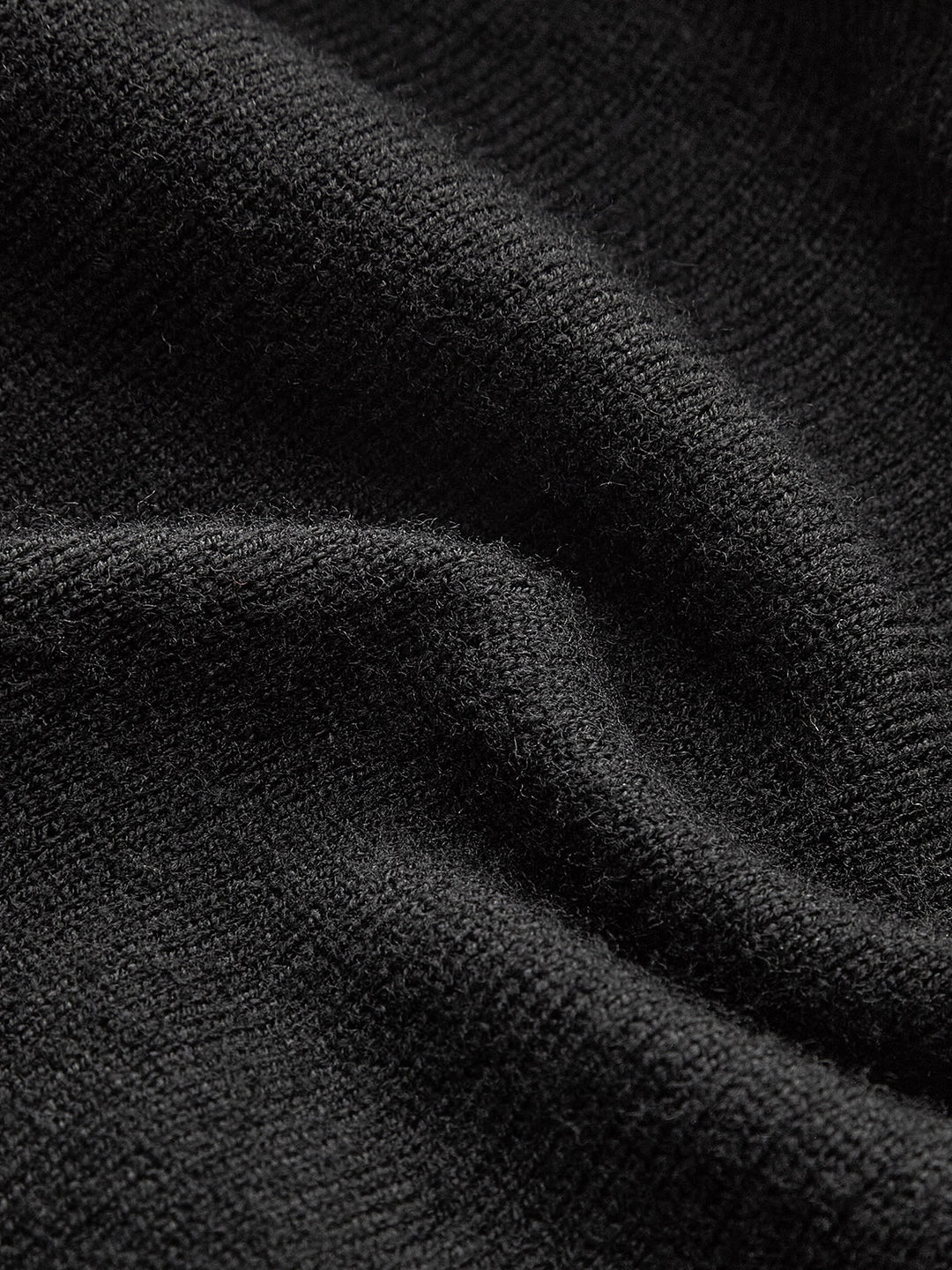 Combinaisons en tricot à encolure en V avec passepoil contrastant