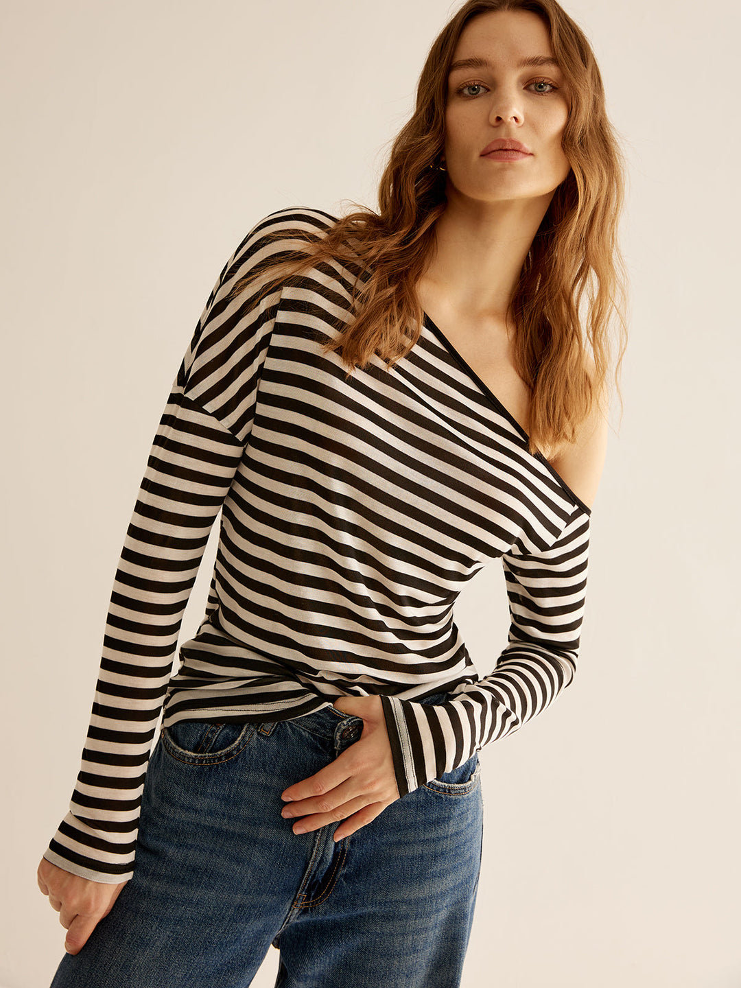 T-Shirt rayé à col asymétrique