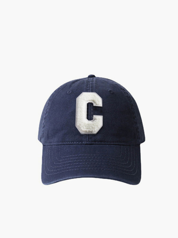 Casquette en coton souple avec lettre C