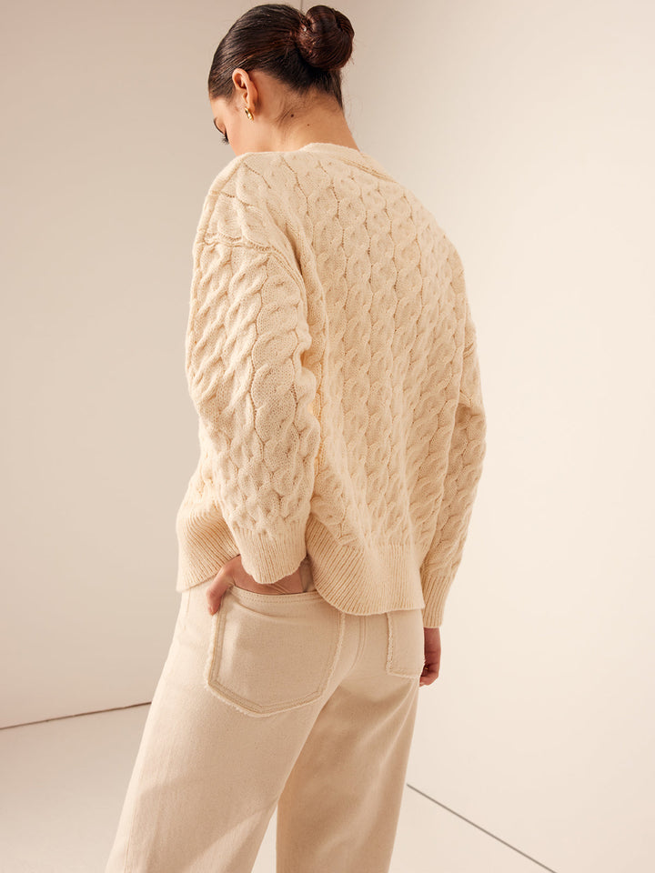Cardigan Élégant à Col en V en Maille Cô telée