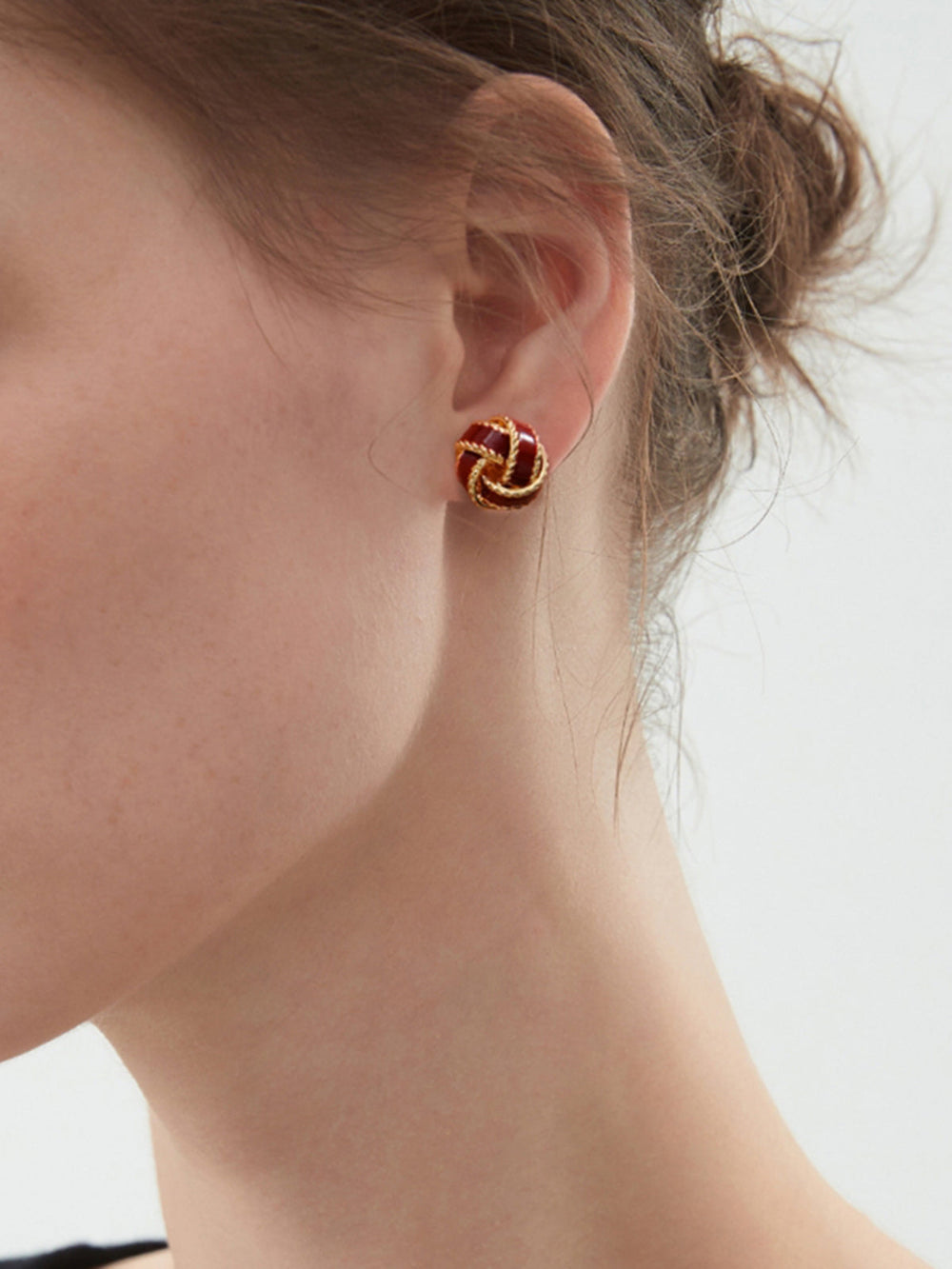 Boucles d'oreilles créoles torsadées émaillées vintage