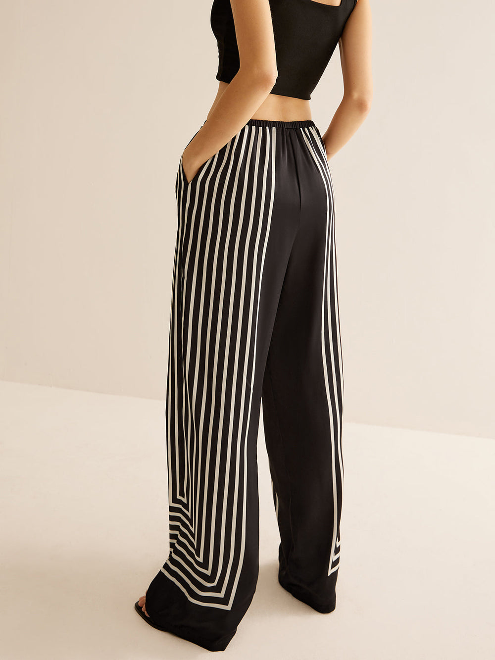 Pantalon Satin à Rayures Géométriques
