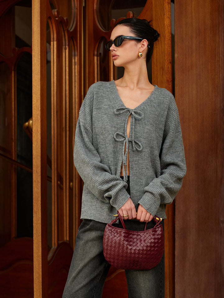 Cardigan à col en V en mélange de laine avec fermeture à nouer
