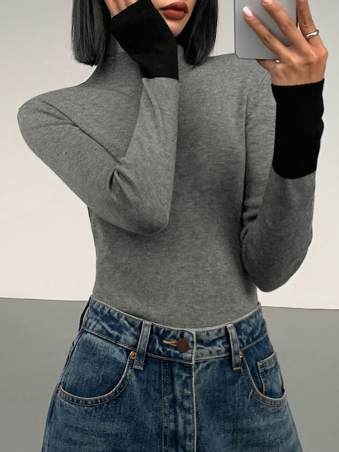 Haut en tricot avec poignets contrastants