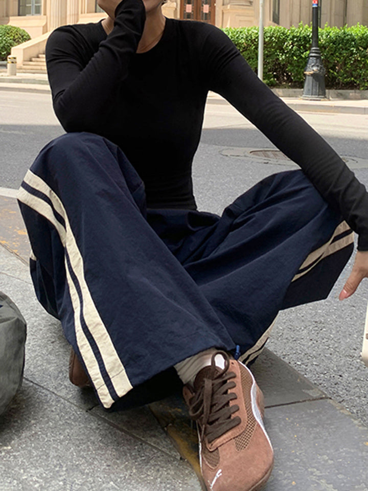 Pantalons à cordon avec bordure latérale contrastante
