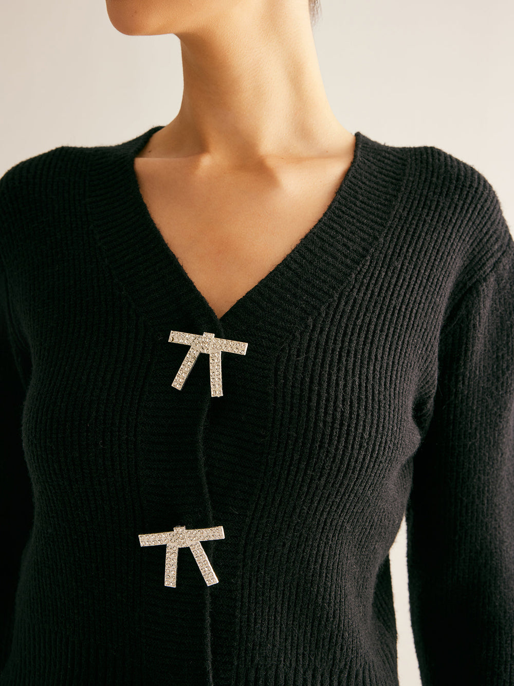 Cardigan Ajusté Côtelé avec Noeud en Strass
