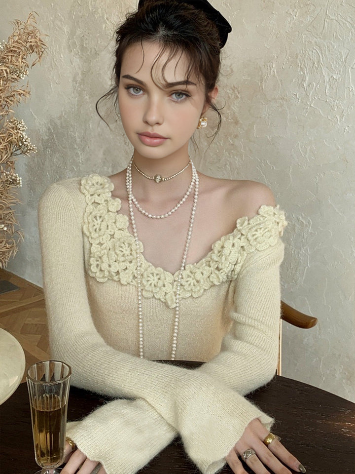 Haut en tricot côtelé à col floral