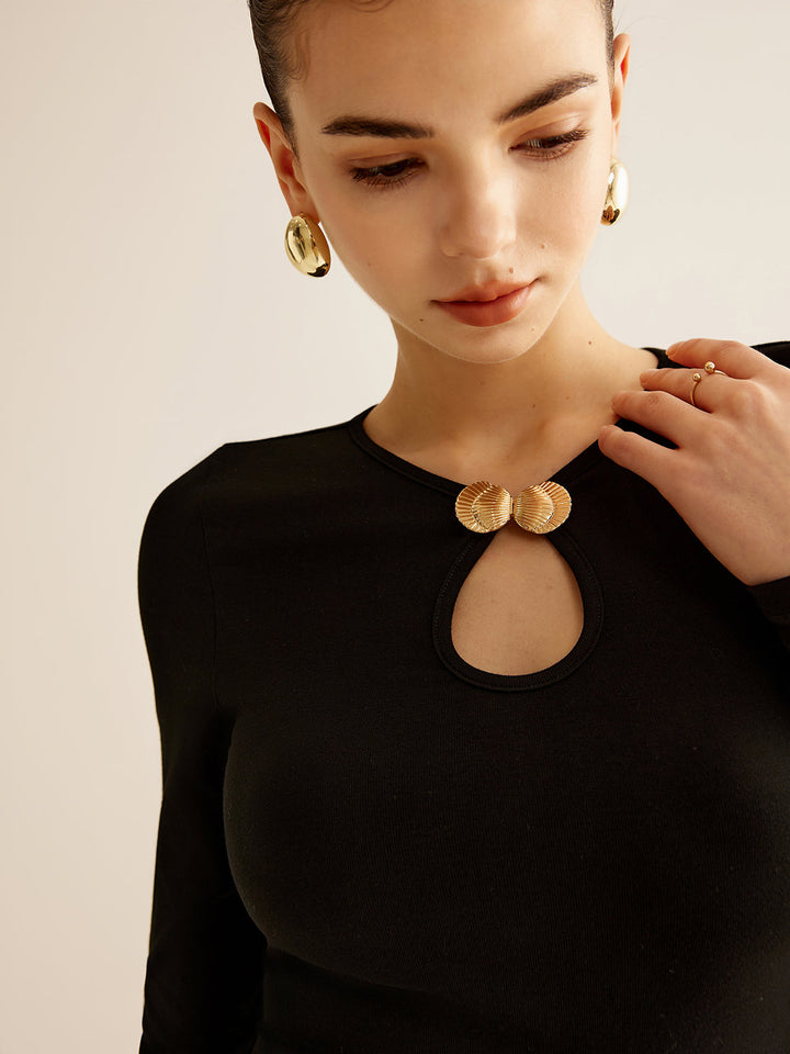 Robe à encolure en clé