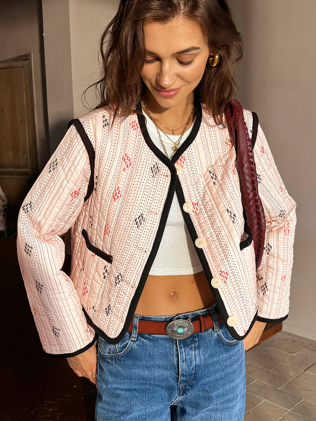 Veste Courte Bohème à Passepoil Contrasté