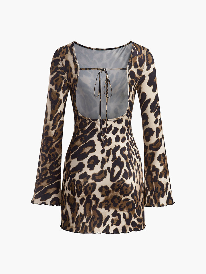 Robe à dos nu imprimé léopard